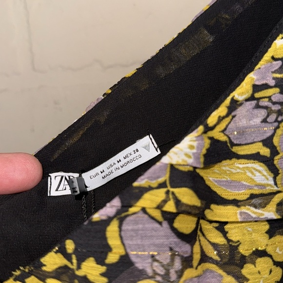 Zara One-Shoulder Floral Dress Black gold Purple ruched medium NEW - Picture 5 of 6